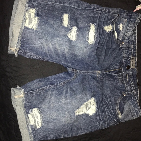 Men’s shorts - Picture 1 of 2